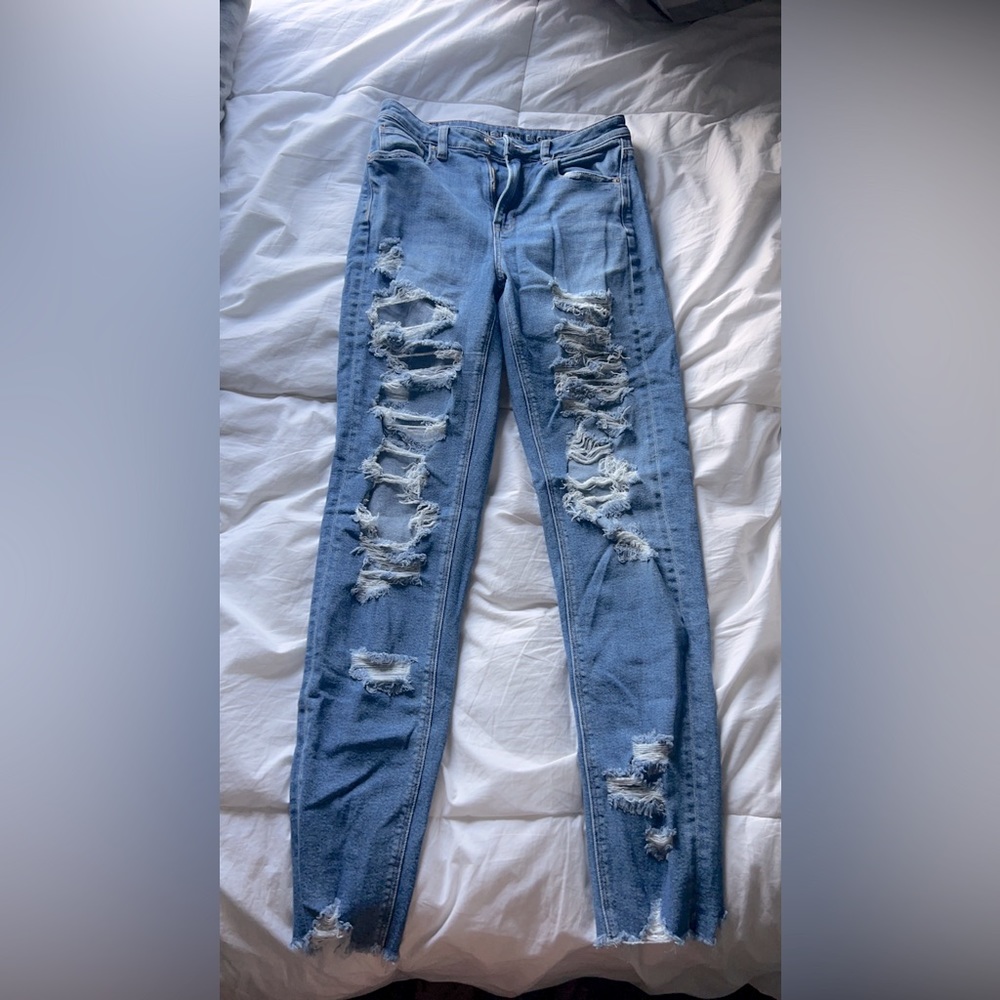 American eagle ripped jeans